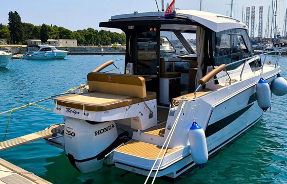 Motorboat Nautic Yachts N880 250hp