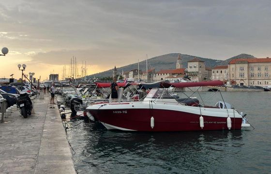Motorboat Atlantic 750 OPEN + Honda 250 hp 250hp