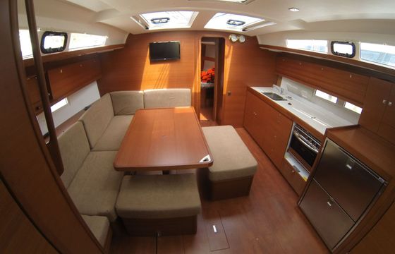 Sailboat Dufour 460 14.15m