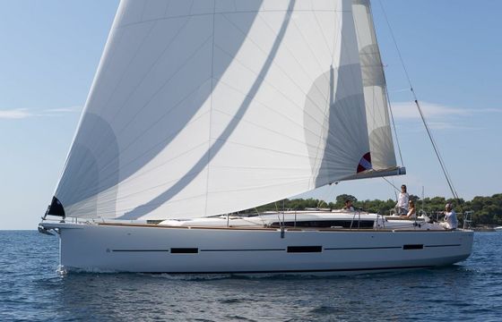 Sailboat Dufour 460 14.15m