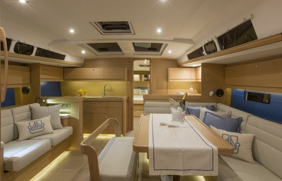 Sailboat Dufour 460 14.15m