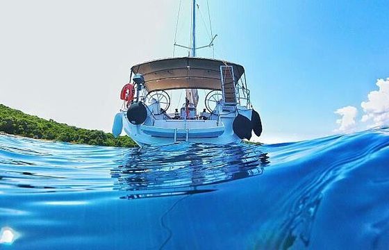 Sailboat Sun Odyssey 519 15m