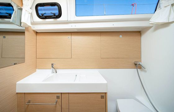 Sailboat Sun Odyssey 519 15m