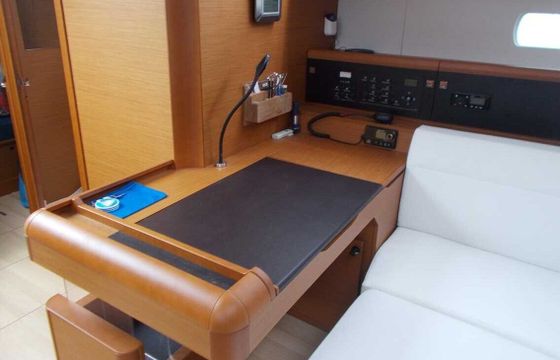 Sailboat Jeanneau Sun Odyssey 519 - 5 + 1 cab. 15m