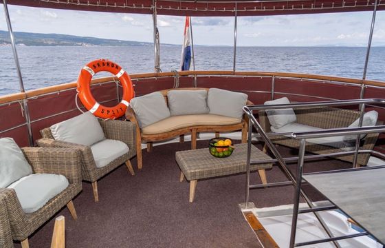 Motorboat Betina Wooden boat 530hp