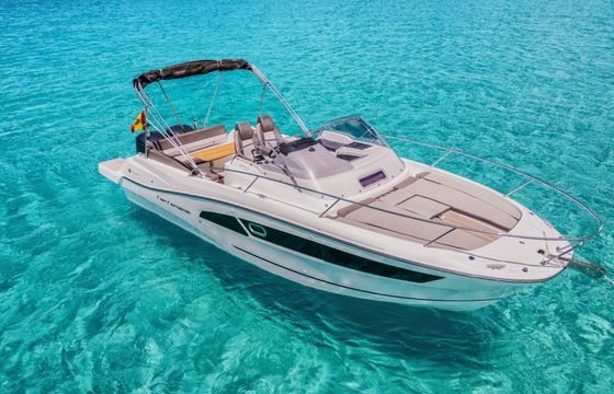 Motorboat Jeanneau Cap Camarat WA 9.0 500hp