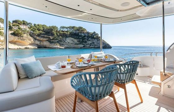Motor yacht Princess Y72 3300hp