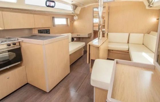 Sailboat Beneteau Oceanis 41.1 12m