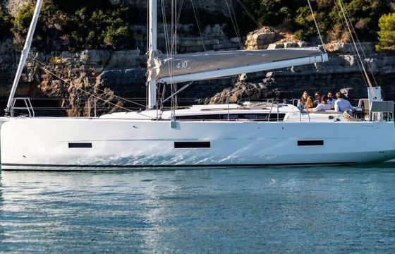 Sailboat Dufour Yachts Dufour 430 GL 13m