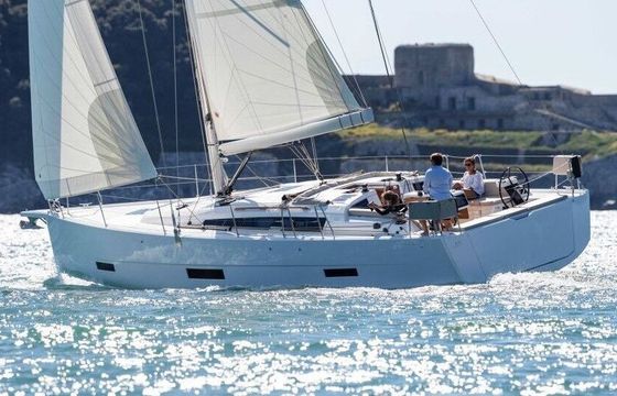 Sailboat Dufour Yachts Dufour 430 GL 13m