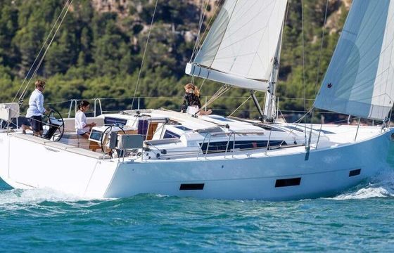 Sailboat Dufour Yachts Dufour 430 GL 13m