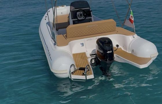 Motorboat Stradivarius Stradivarius 62 40hp