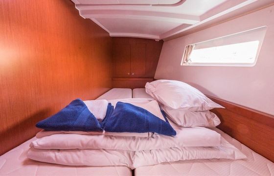 Sailboat Bénéteau Oceanis 45 - 4 cab. 13m