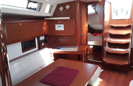 Sailboat Bénéteau Oceanis 45 - 4 cab. 13m