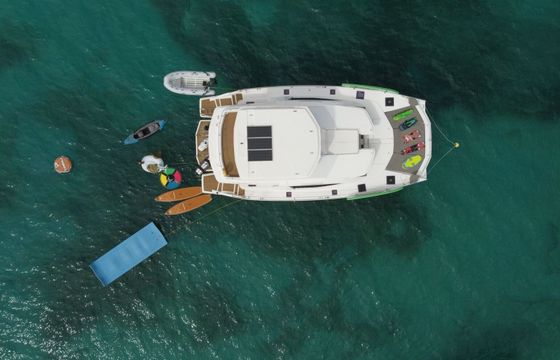 Motorboat Robertson & Caine Léopard 51FT 740hp