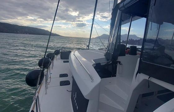 Catamaran Lagoon Lagoon 450f 14m