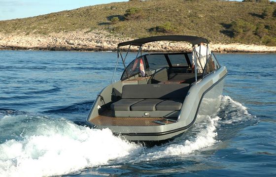 Motorboat Rand Leisure 28 350hp
