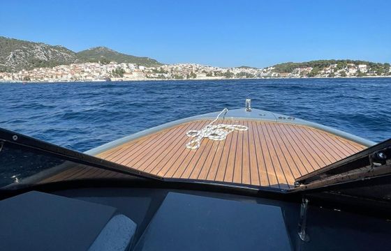Motorboat Rand Leisure 28 350hp