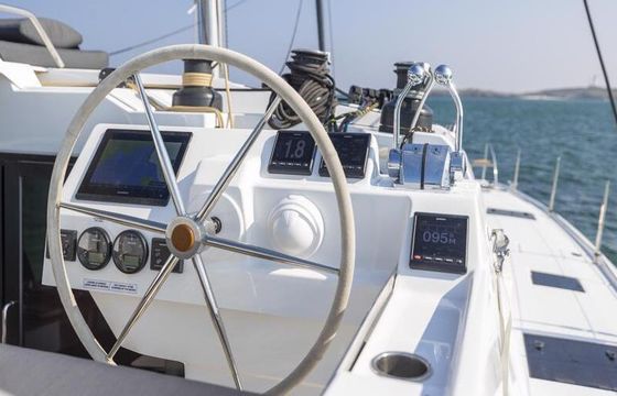 Catamaran Aura 51 15m