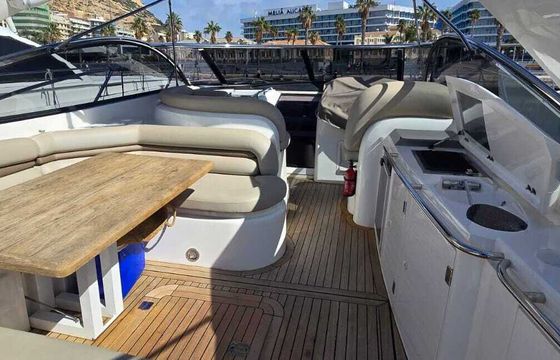 Motorboat Sunseeker 50 Camargue 32hp