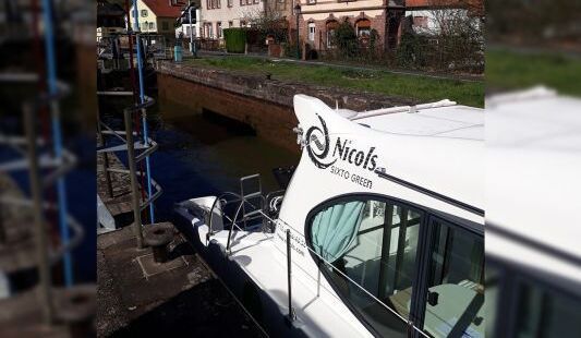 Houseboat Nicols Estivale Sixto Green