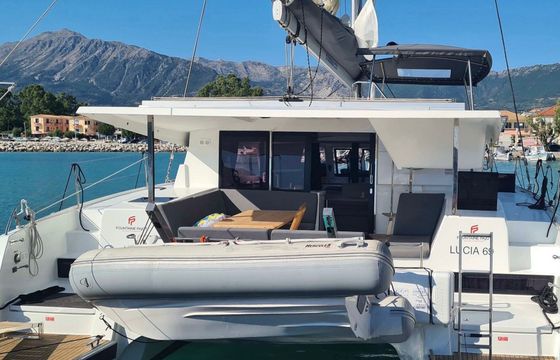 Catamaran Lucia 40 11m