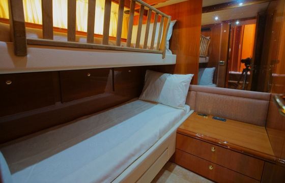 Motor yacht Mochi Craft Sonic 2100hp