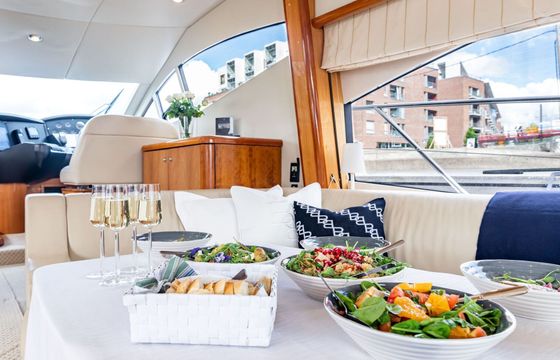 Motor yacht Sunseeker Manhattan 52 1400hp