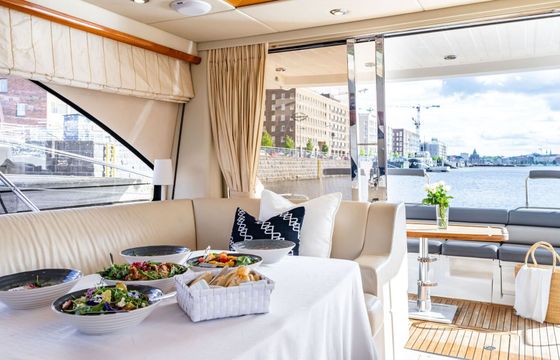 Motor yacht Sunseeker Manhattan 52 1400hp