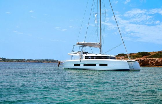 Catamaran Dufour Catamarans 48 14.7m