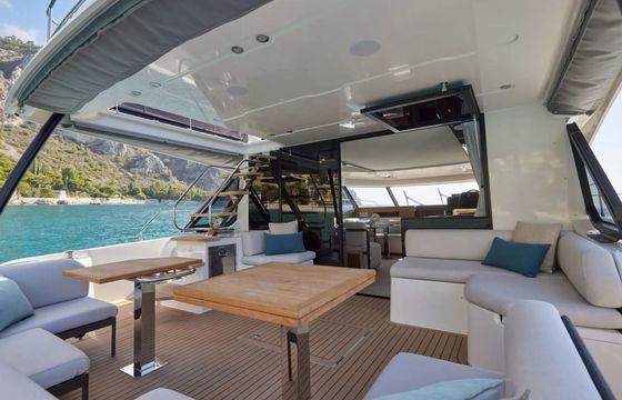 Catamaran Prestige M48 14m