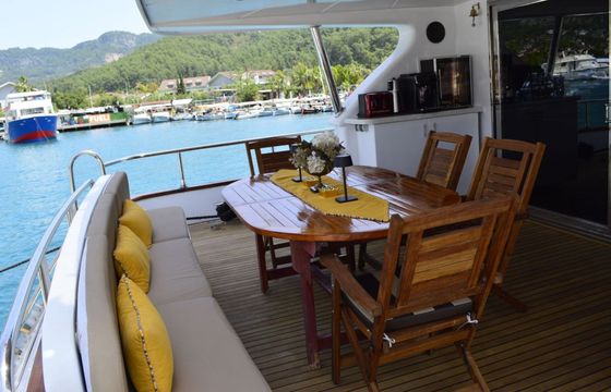 Motor yacht AYEM Gocek Yacht Rental 1400hp