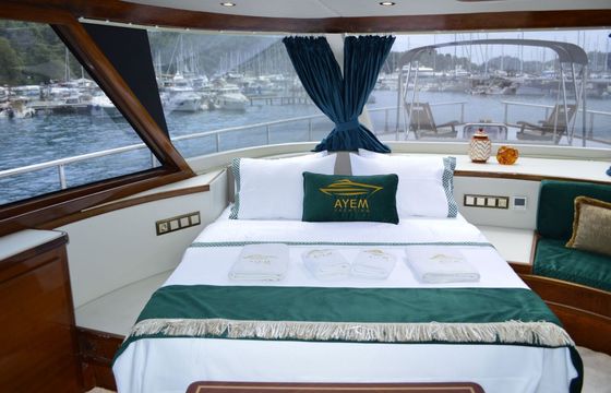 Motor yacht AYEM Gocek Yacht Rental 1400hp