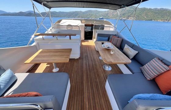 Motor yacht AYEM Gocek Yacht Rental 1400hp