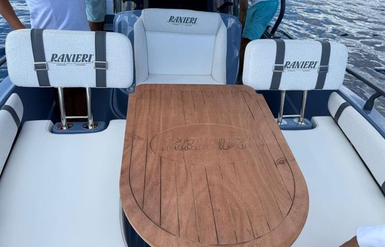 Motorboat Ranieri Azzurra 40th 150hp