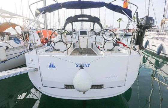 Sailboat Jeanneau Sun Odyssey 419 12m
