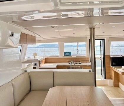 Catamaran Catana Group Bali 4.2 - 4 + 1 cab. 12m