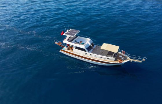 Gulet Luxury custom built gulet with a capacity of 6 people 16m