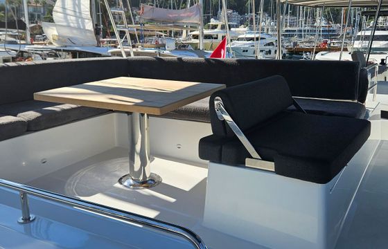 Catamaran Lagoon 51 15m