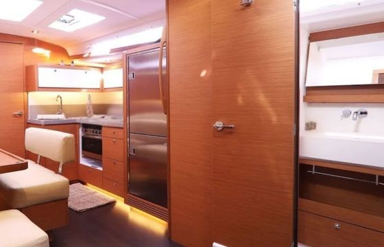 Sailboat Dufour 470 (4 cab.) 14m