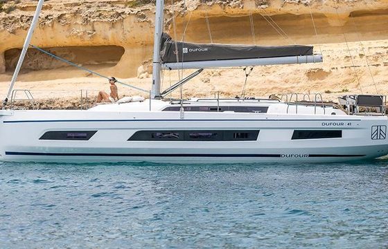Sailboat Dufour 41 11m