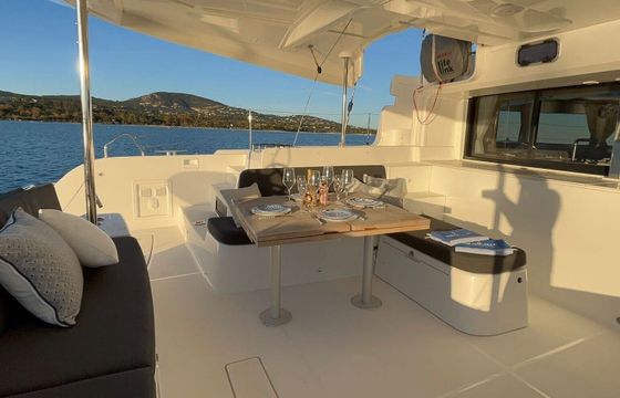 Catamaran Lagoon 46 13m