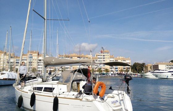 Sailboat Jeanneau SUN ODYSSEY 30I PERFORMANCE  8.79m