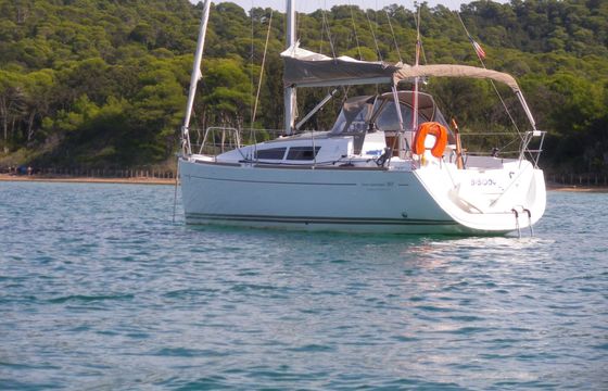 Sailboat Jeanneau SUN ODYSSEY 30I PERFORMANCE  8.79m
