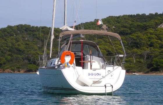Sailboat Jeanneau SUN ODYSSEY 30I PERFORMANCE  8.79m