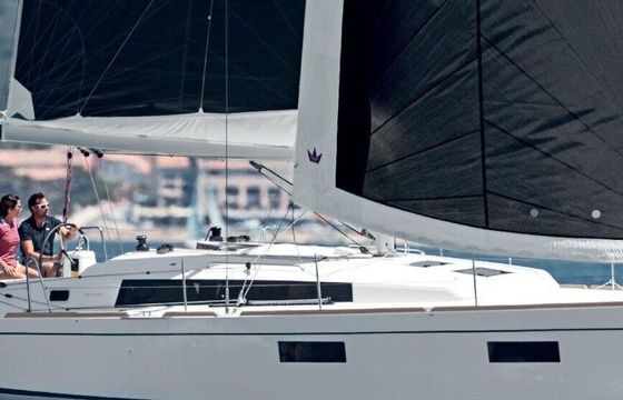 Sailboat BENETEAU OCEANIS 38.1 11.5m