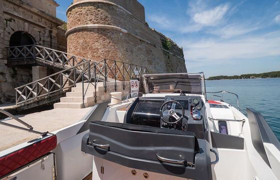 Motorboat Beneteau Flyer 7.7 300hp