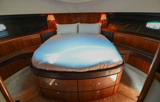 Motorboat Fairline squadron 78 250hp