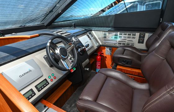 Motorboat Fairline squadron 78 250hp