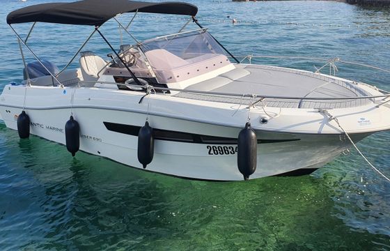 Motorboat Atlantic marine Sun Cruiser 690 225hp